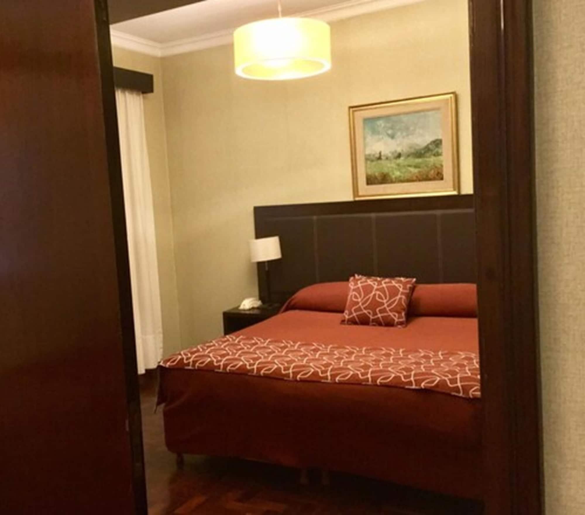 Hotel Premier San Miguel de Tucuman Bagian luar foto