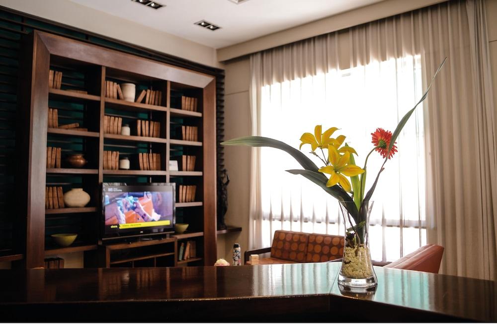 Hotel Premier San Miguel de Tucuman Bagian luar foto